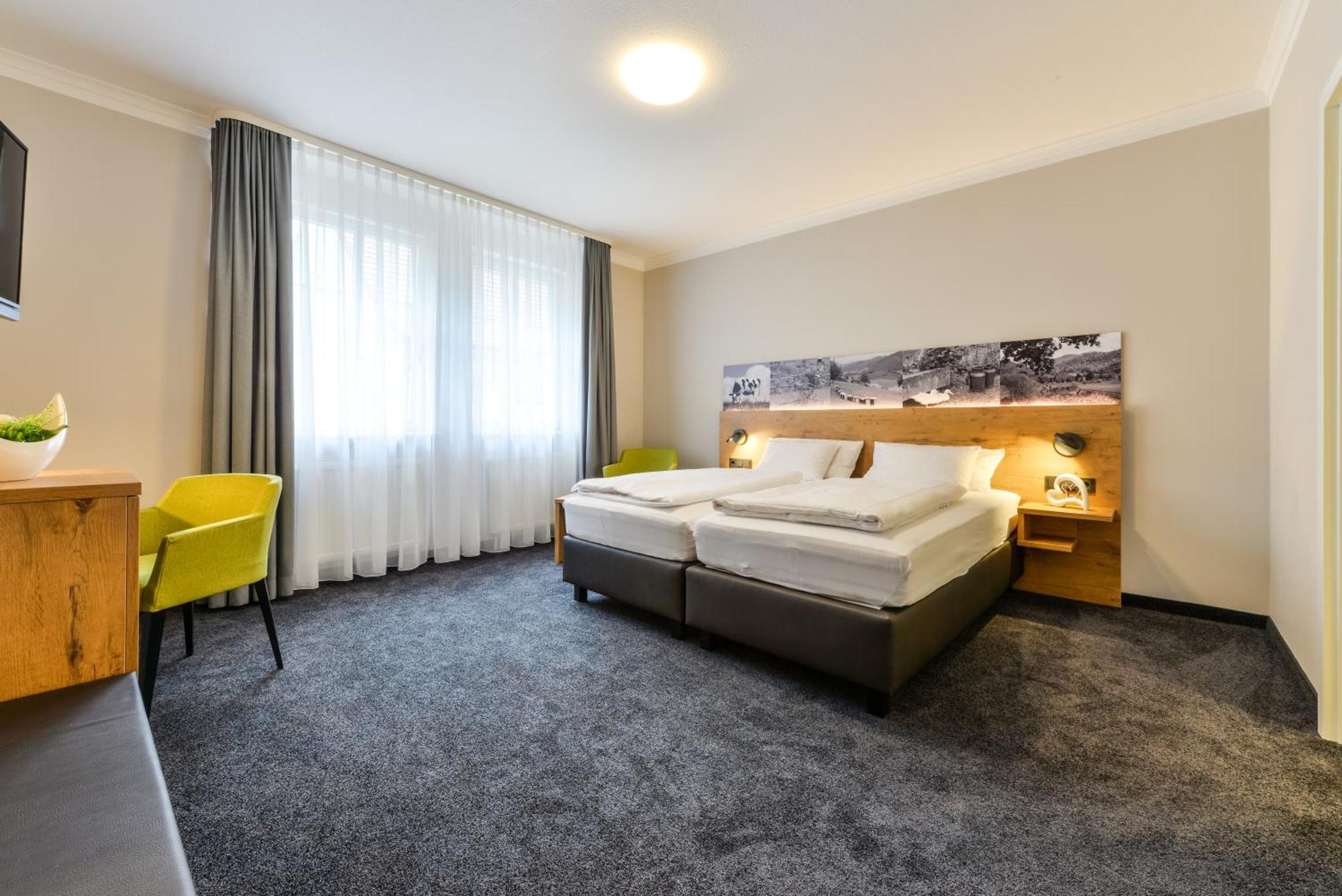 גנגנבאך Hotel Restaurant Sonne מראה חיצוני תמונה